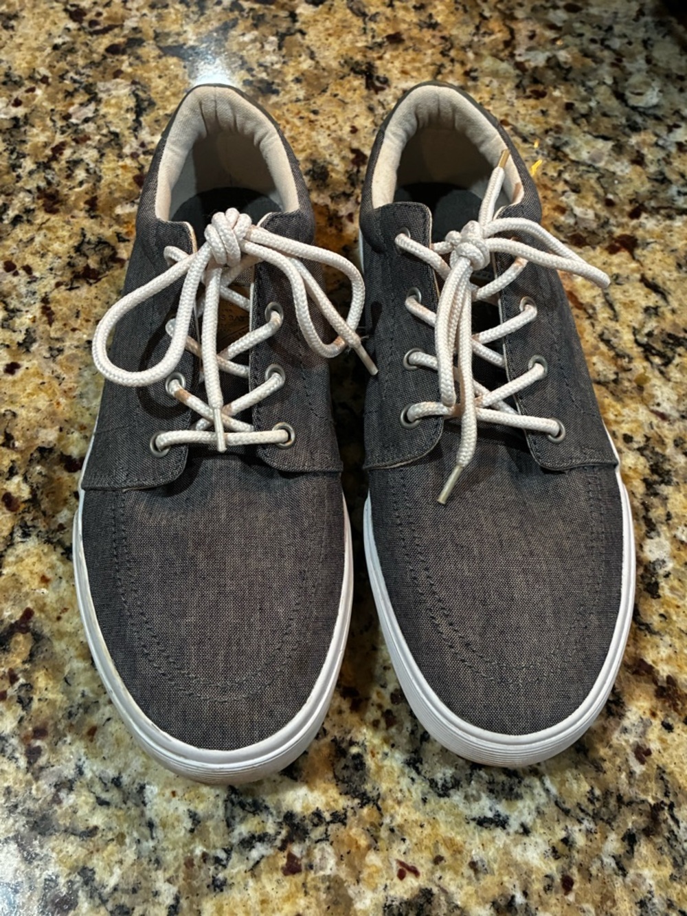 Women’s Casual Canvas Lace-Up Sneakers in Dark Gray Size 8.5